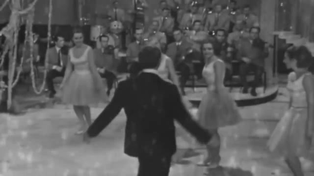 Эдуард Хиль ‒ Потолок ледяной смотреть онлайн