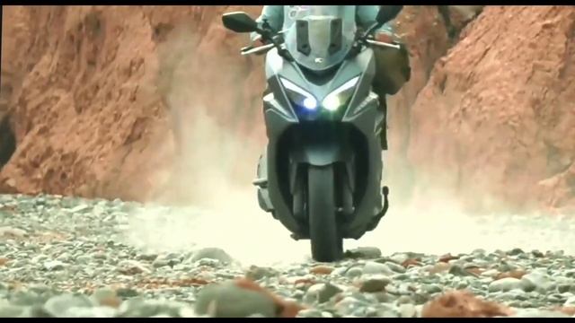 Туристический скутер KYMCO ST250. Рекламный ролик. смотреть онлайн