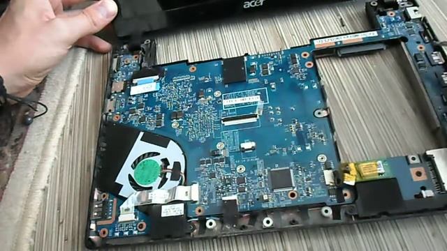 Acer TimelineX 1830t dissasembly to change pasta смотреть онлайн