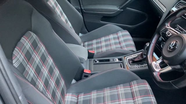 Volkswagen Golf GTI TSI смотреть онлайн