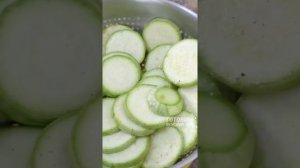 3 быстрых блюда из кабачков. Кабачки кольцами и оладьи из кабачков