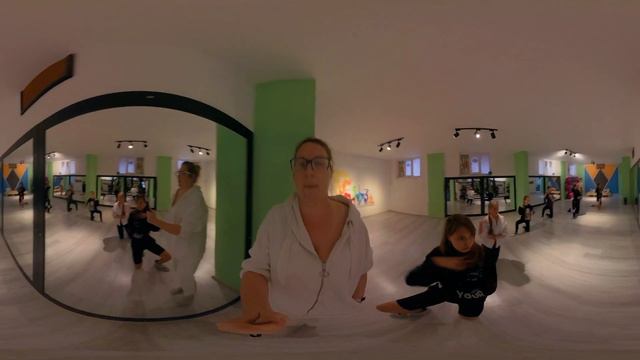 Танцы. Видео 3D смотреть онлайн