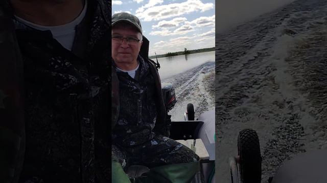 Лодка Ракета ЛР 380 НДНД и мотор СУЗУКИ 5 4т. смотреть онлайн