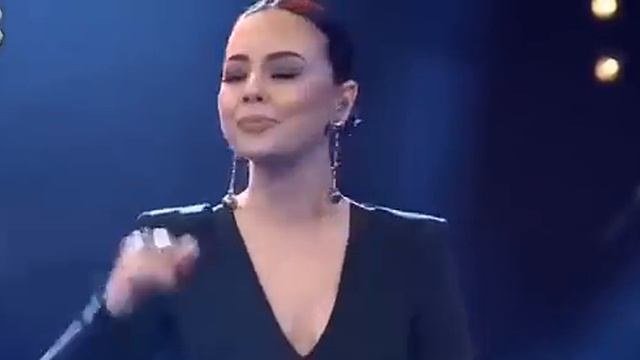 O Ses Türkiye Elnur Hüseynov Ebru Gündeş Yarı Final şarkısı - Ay Qız (17.02.2015)