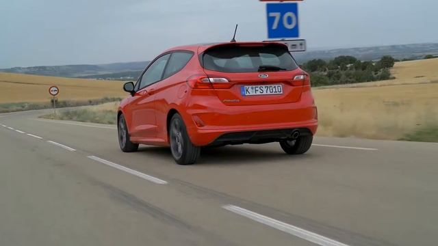 2017 Ford Fiesta ST-Line смотреть онлайн