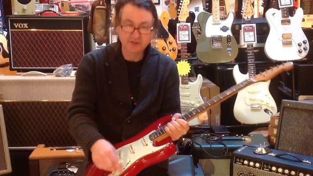 1961 Fender Stratocaster Dakota Red смотреть онлайн