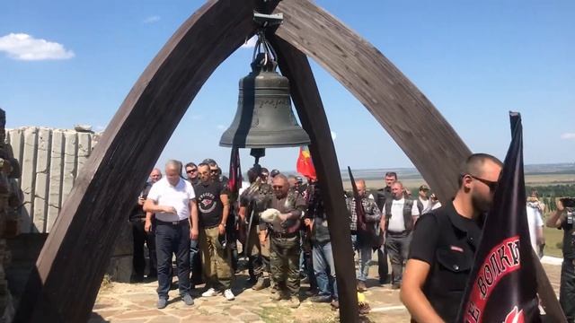 Отделение Дороги Победы мотоклуба ?Ночные Волки ? на Саур-Могила смотреть онлайн