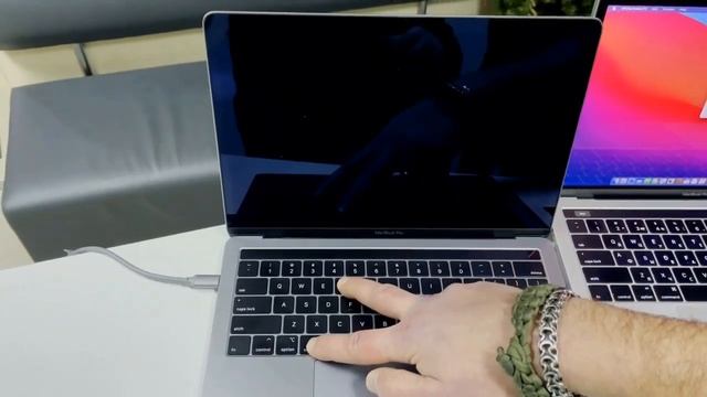 ?Reupload HFZ T2 Bypass iBridge 8/7/6 | Support All MacBook,iMac Chip T2 | MacTool смотреть онлайн