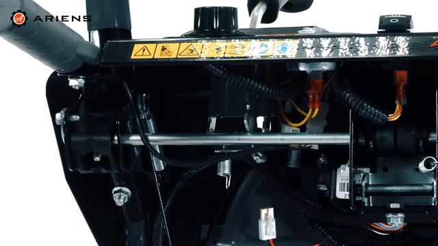 Сборка гусеничного снегоуборщика Ariens ST 28 SHO EFI Platinum RapidTrack 921332 смотреть онлайн