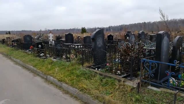 Уважение к предкам. Могила отца. Окунев Валерий Викторович майор юстиции. смотреть онлайн