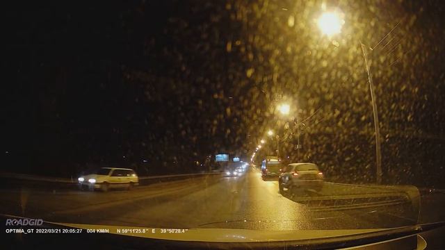 Roadgid Optima GT - пример ночной записи передней камеры в Full HD