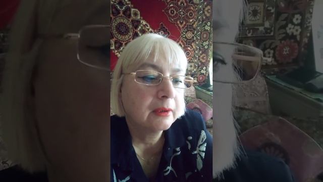 "ЖЕНЩИНА СЧАСТЬЯ КОРЗИНУ ДЕРЖАЛА". Автор - Татьяна Литвинова, читает - Роза Вильданова смотреть онлайн
