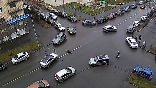 Прямо под колеса смотреть онлайн