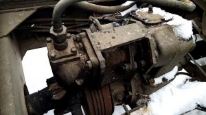 зил 131 крепление гидроцилиндра кузова самосвала.