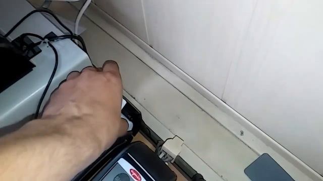 вставить бумагу в пос терминал смотреть онлайн