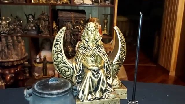 ОТ ЛЮТОЙ СВЕКРОВИ...ДЛЯ СНОХ...ВЕДЬМИНА ИЗБА... смотреть онлайн