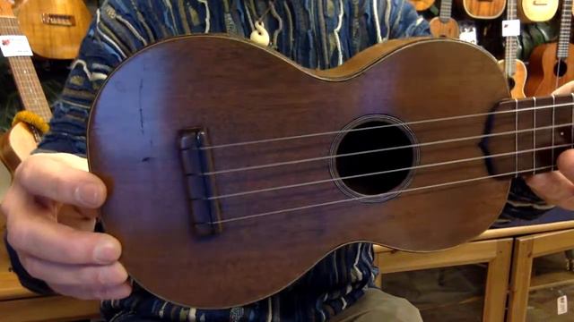 "Five Foot Two" on 1920's Vintage Martin Style 1 Mahogany Soprano #2962 @ Ukulele Mania, Tokyo смотреть онлайн