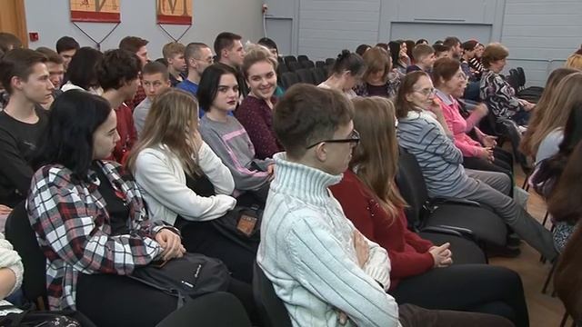 Саратовские студенты отметили Татьянин день в библиотеке смотреть онлайн