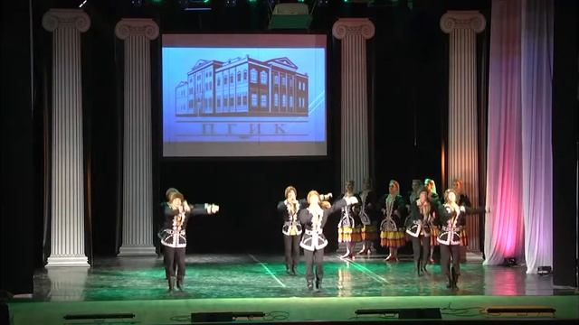 Башкирский круговой в исполнении ансамбля Весляна смотреть онлайн