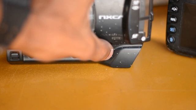 Jifunze kutumia Kamera AngaliaJinsi ya kuwasha na kuzima kamera aina ya NX100 Sony смотреть онлайн