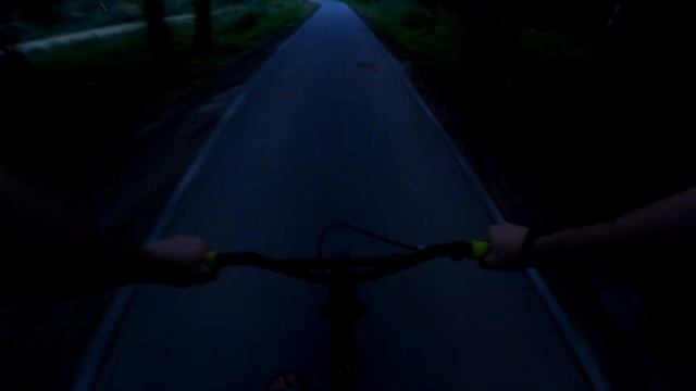 4k video I Разогнался на bmx 60 km h I За Дк I Рефтинский I от Ноя смотреть онлайн