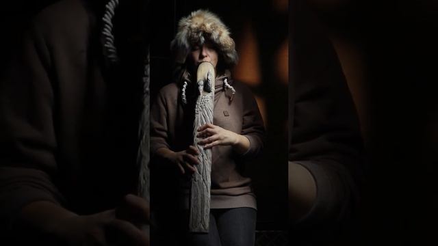 Raven Drone Flute Key Low B (White Raven) смотреть онлайн