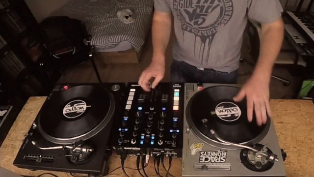 DJ Odilon on Mixars DUO смотреть онлайн