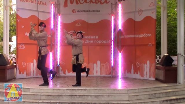 Андрей Зуйков и Алексей Гольцов -- Весёлые ложки смотреть онлайн