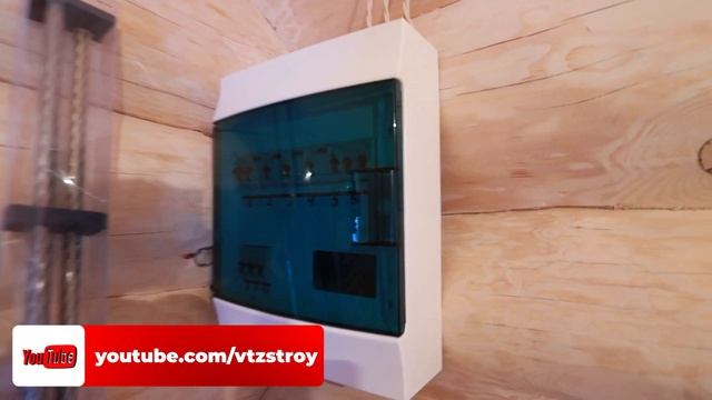 Загородный дом в Подмосковье. Обзор небольшого дачного сруба из сухого бревна. Small wooden house. смотреть онлайн