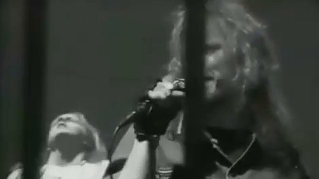 Indrek Patte & Vanemõde - Metallist-pensionär (Старшая сестра - Металлист-пенсионер) смотреть онлайн