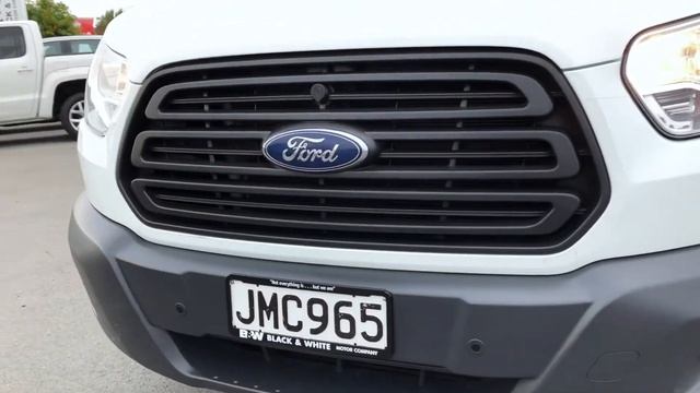 Ford Transit 410 - 12 Seater Mini Bus - 2015 - Walk Around.