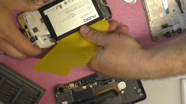 Разборка и замена дисплея на Nubia N1 NX541J смотреть онлайн