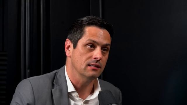 Real Lawyers React: Sovereign Citizen vs Cop смотреть онлайн