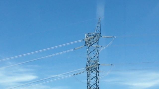 Powerful 500kV High Tension Power Lines. смотреть онлайн