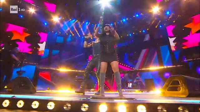 Snap! con ＂The Power＂ e ＂Rhythm is a dancer＂ Arena Suzuki '60 '70 '80 e '90 01⧸10⧸2022 смотреть онлайн