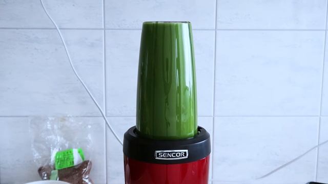 Hruškovo špenátové smoothie pripravené na smoothie mixéri SENCOR SNB 4301RD (test) смотреть онлайн