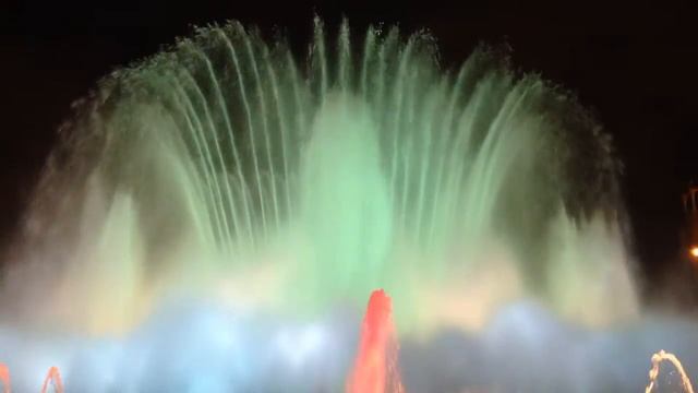 Поющие Фонтаны в Барселоне 2014 смотреть онлайн