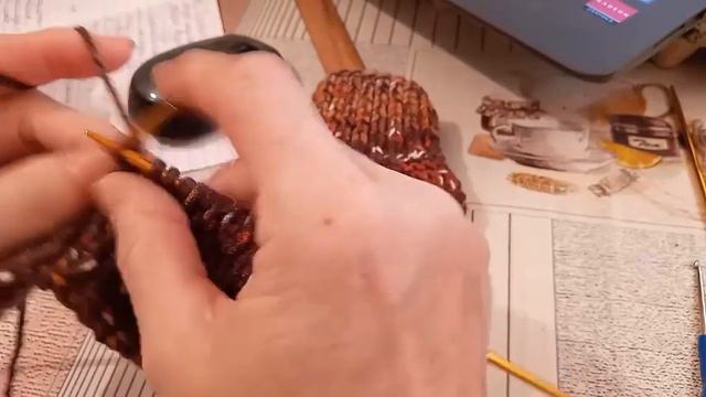 #ЖитиёМоё НИ КТО НАД СОБАКОЙ НЕ ИЗДЕВАЕТСЯ, ПРИДУМАЛА БЛОКАТОРЫ ДЛЯ НОСКОВ смотреть онлайн