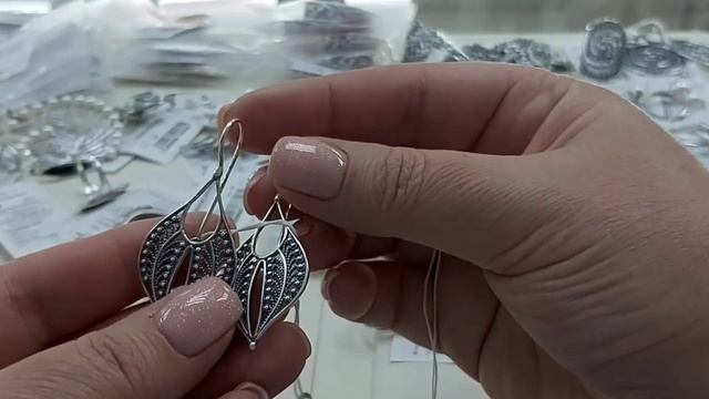 КРАСНАЯ ПРЕСНЯ! ИЗДЕЛИЯ ИЗ СЕРЕБРА! КРАСОТА В КАЖДОМ ИЗДЕЛИИ! смотреть онлайн