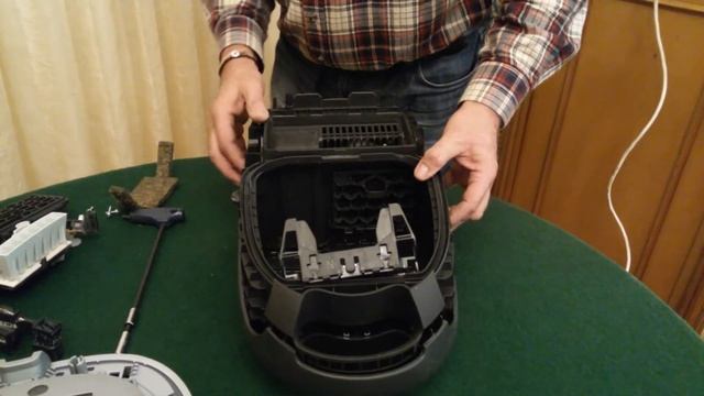 How Do I Change The Motor of my Miele S5510 step by step! (GR) смотреть онлайн