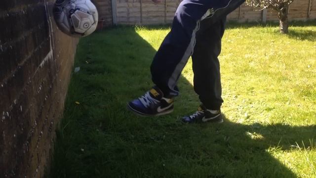 Cool Football/Soccer Game To Play (WallBall) смотреть онлайн