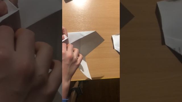 Как сделать самолёт из бумаги ( оригами) который хорошо летает.! смотреть онлайн