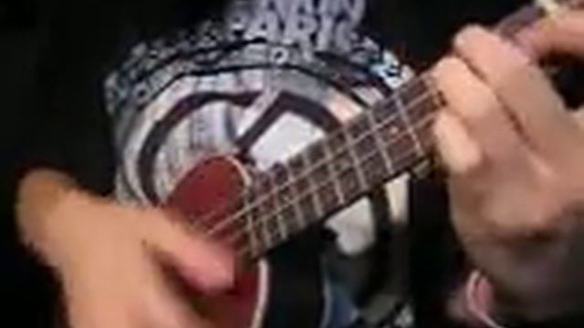 Raindrops Keep Falling On My Head ukulele cover смотреть онлайн