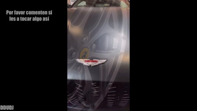 Tocada En Garage De Lujo