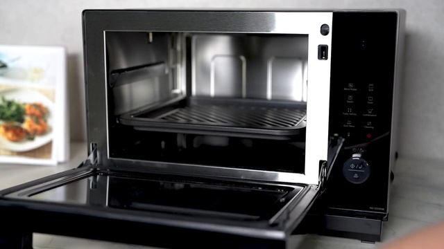 Product Review: Panasonic Four-in-One Steam Combination Microwave Oven NN-DS59NBQPQ смотреть онлайн