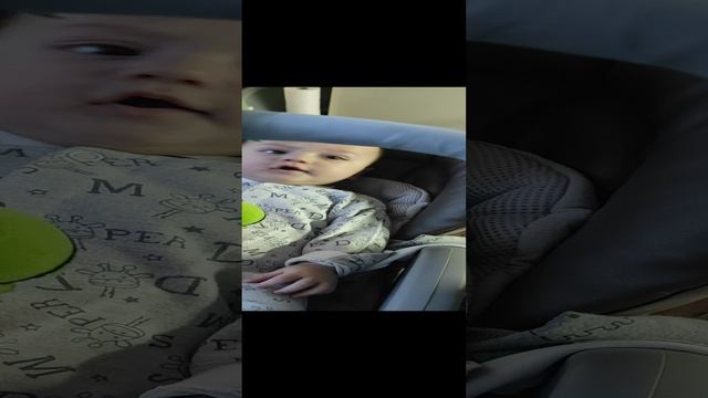 Мироша пытается говорить и улыбаться