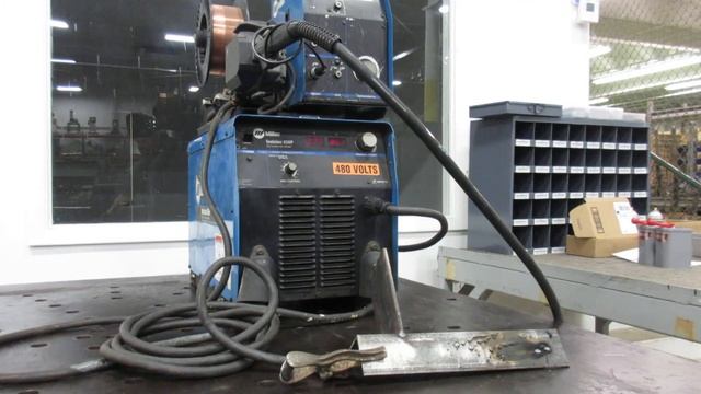 AM16398 Miller Invision 456P смотреть онлайн