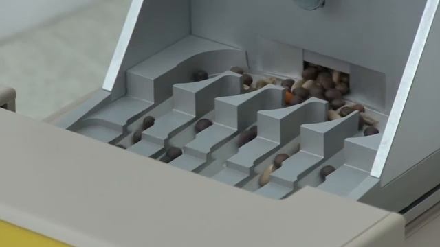 Contador 2 is counting a mixture of 3 different seeds смотреть онлайн
