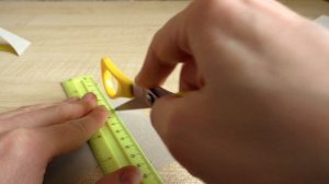 Как сделать яйцо из картона и лент. Пасхальные поделки для детей.