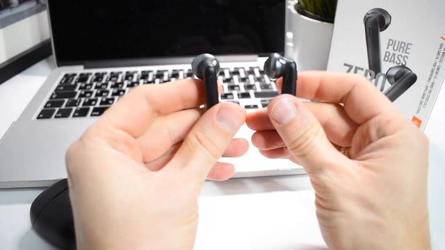 Беспроводные Наушники НЕ Сопрягаются, Не Работает Правый, Левый - Как Сбросить JBL к Заводским? смотреть онлайн